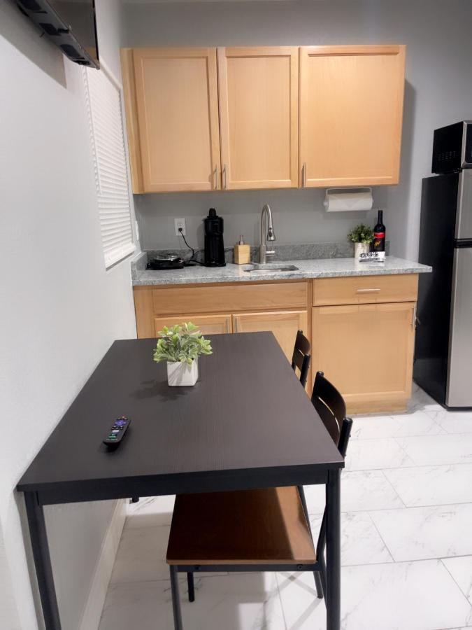 Dan G Apartment Tampa Luaran gambar