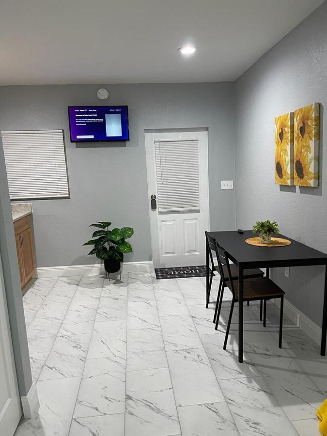 Dan G Apartment Tampa Luaran gambar